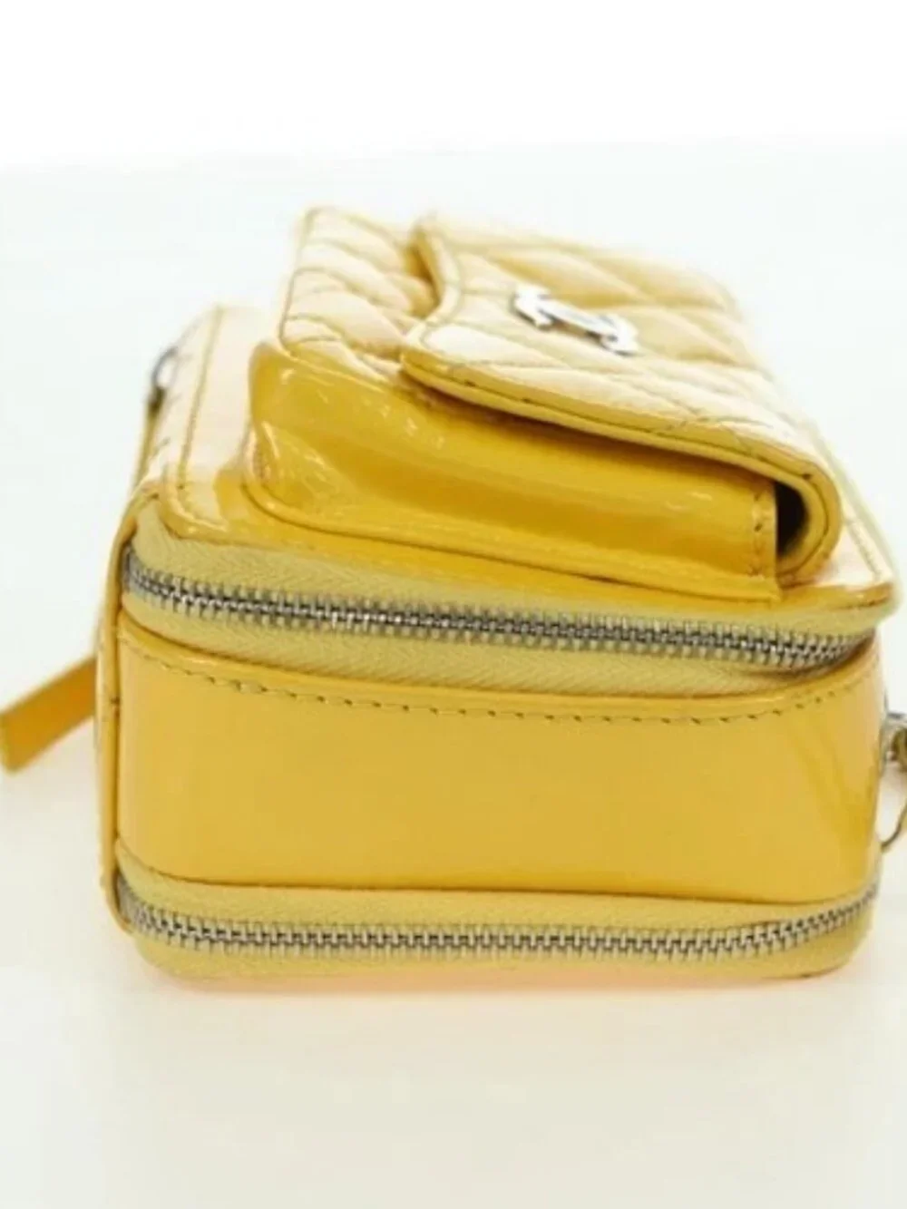 CHANEL brand	chanel color	yellow